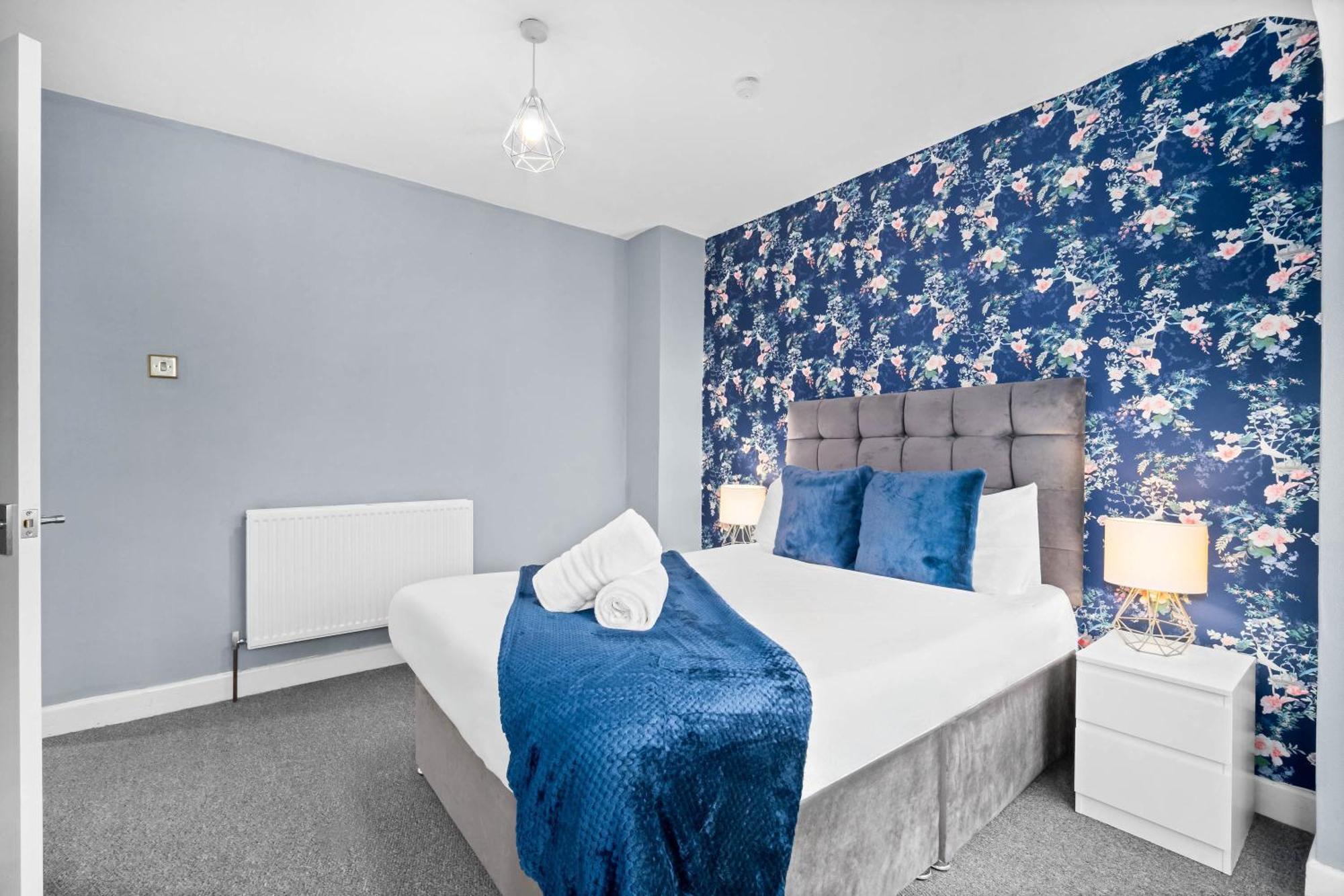 Stylish 3 Bedroom House - Parking - Garden - Great Barr - Netflix - Top Rated -121J Birmingham Bagian luar foto