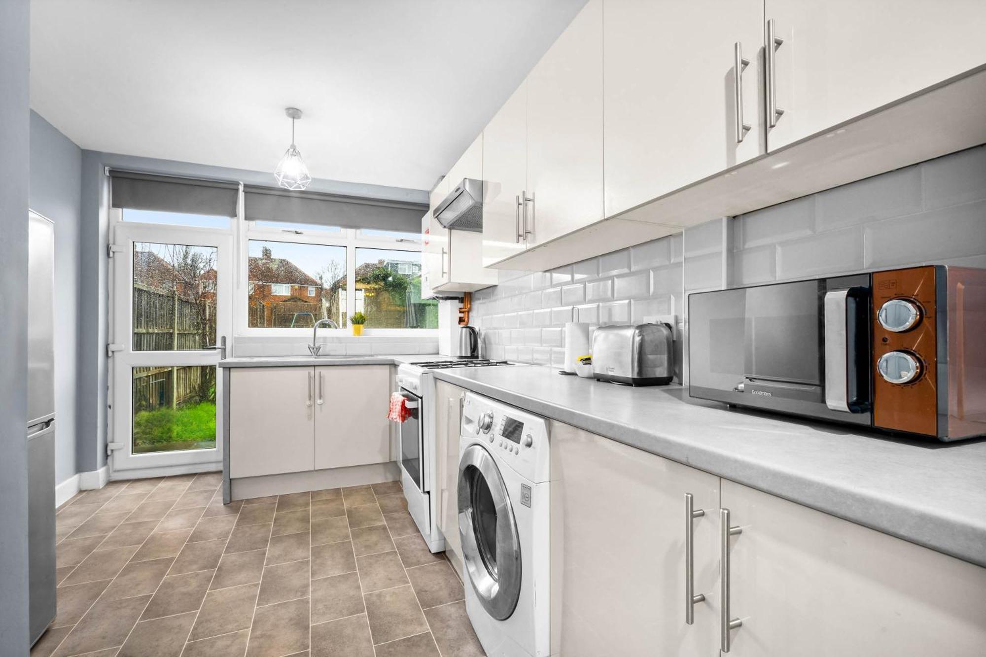 Stylish 3 Bedroom House - Parking - Garden - Great Barr - Netflix - Top Rated -121J Birmingham Bagian luar foto